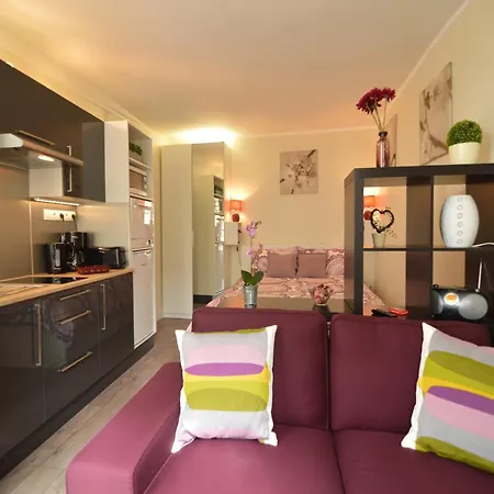 Modern Hideaway Apartment Bayeux