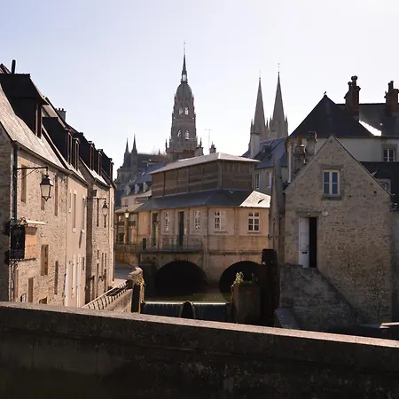 Modern Hideaway Apartment