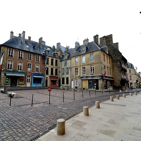 Modern Hideaway Apartment