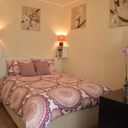 Modern Hideaway Apartment Bayeux